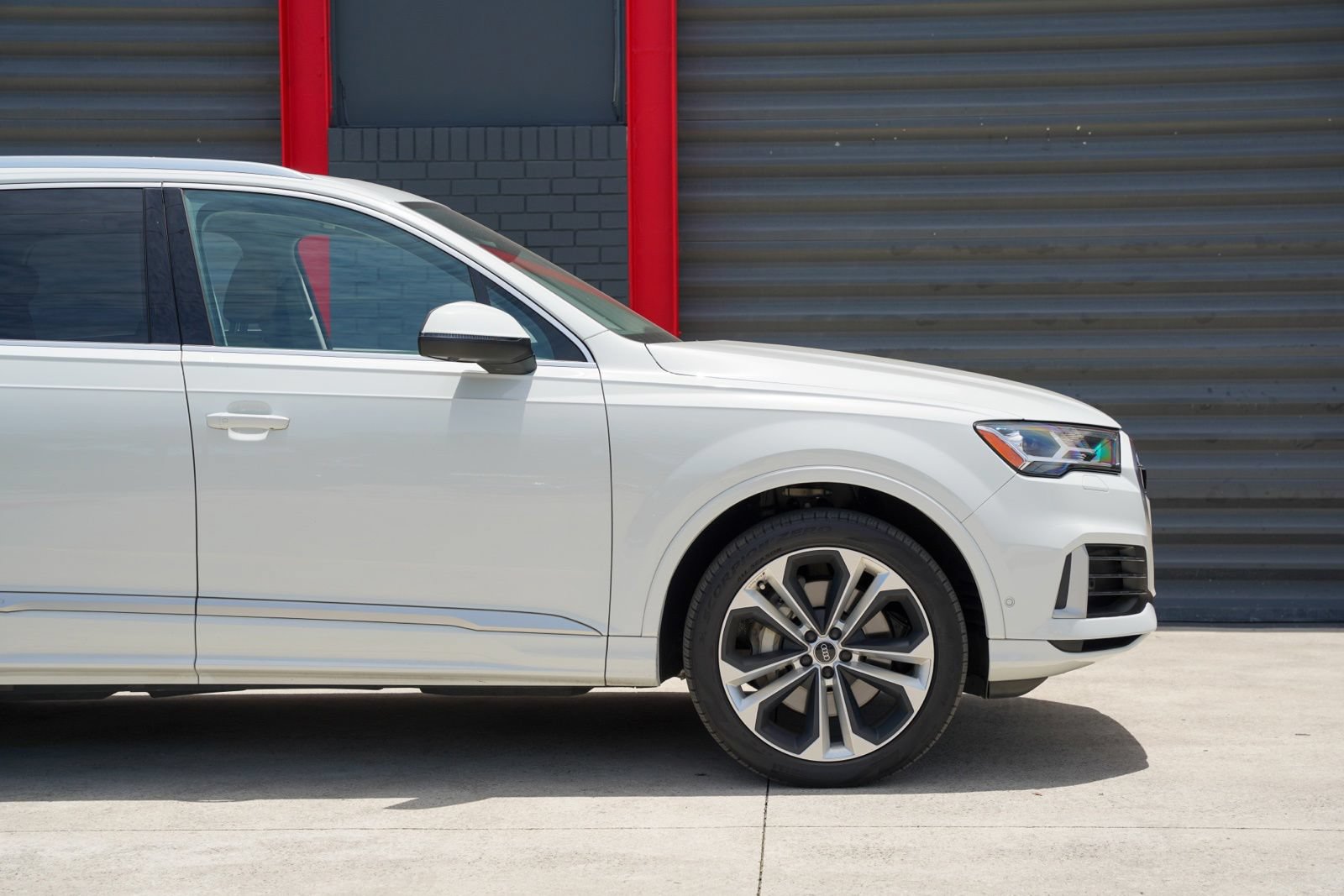 Used 2021 Audi Q7 3.0T Premium Plus AWD/4WD image 3