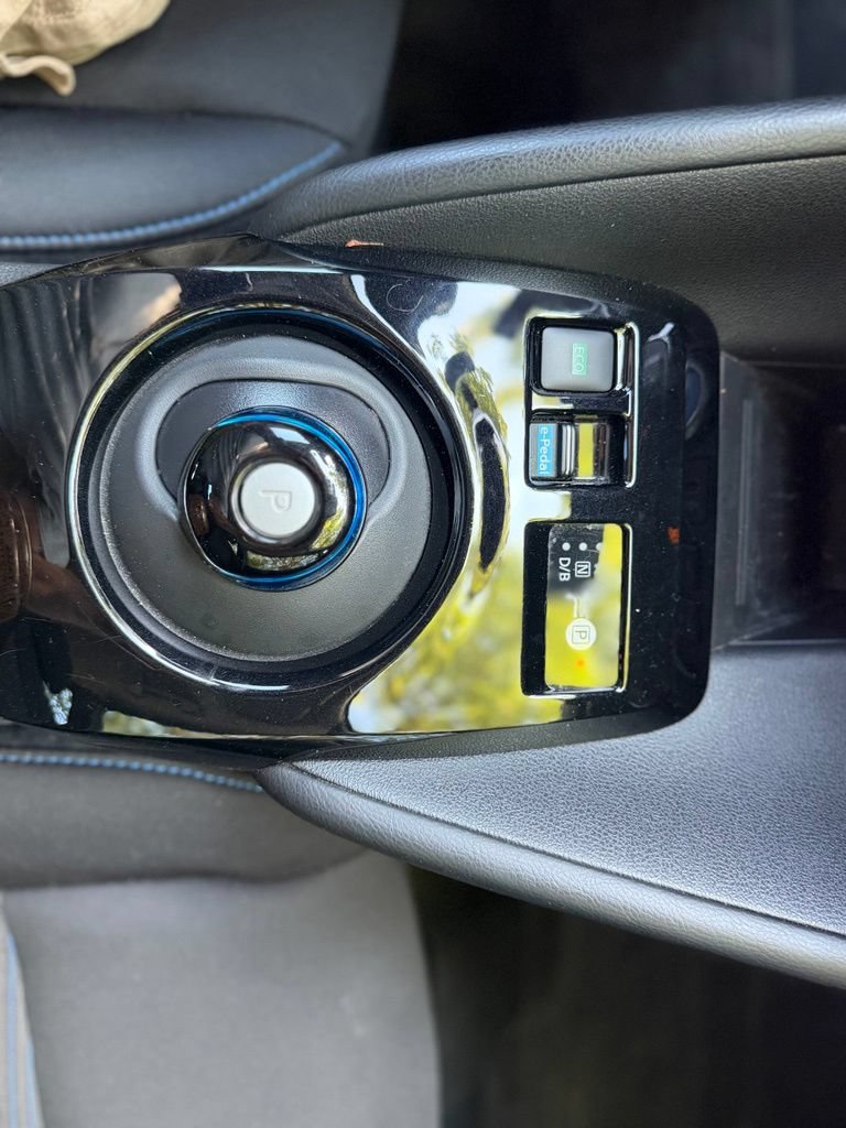 Used 2024 Nissan Leaf SV Plus FWD image 25