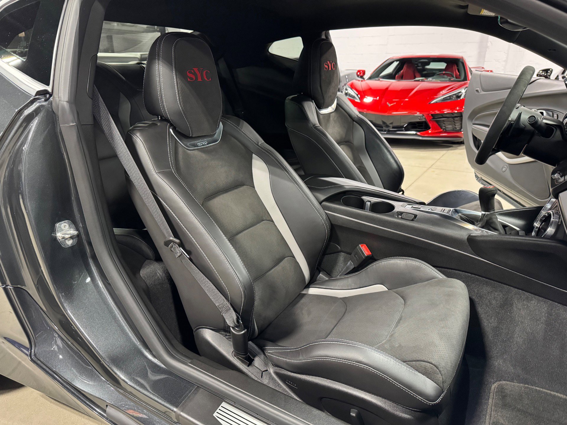Used 2018 Chevrolet Camaro SS image 76