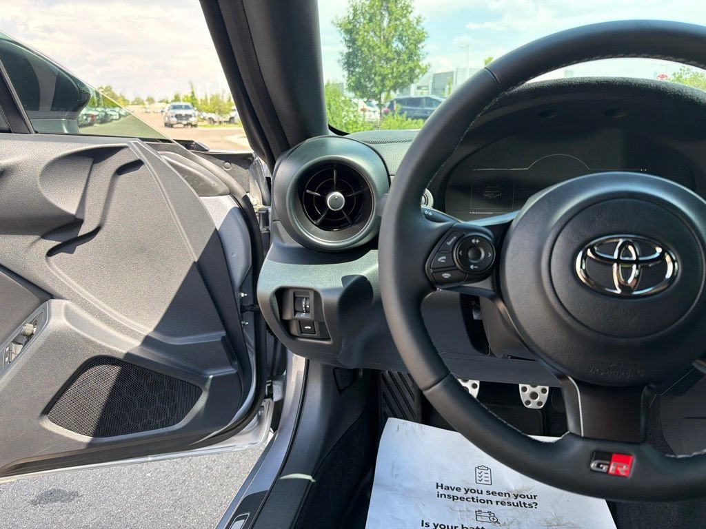 Used 2025 Toyota GR86 Premium w/ ALL Weather Mat Package (TMS) RWD image 20