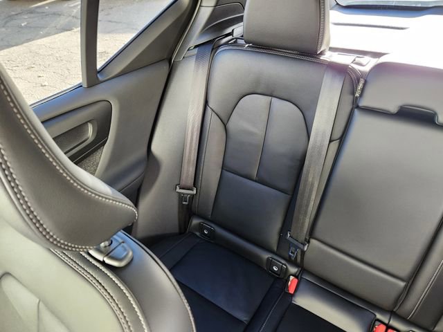 Certified 2023 Volvo XC40 B5 Ultimate w/ Climate Package image 15