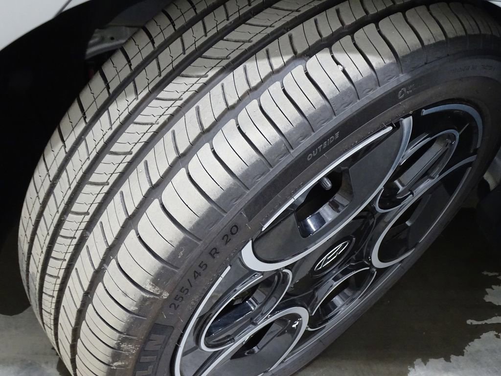 Used 2024 Hyundai Ioniq 5 Limited image 48