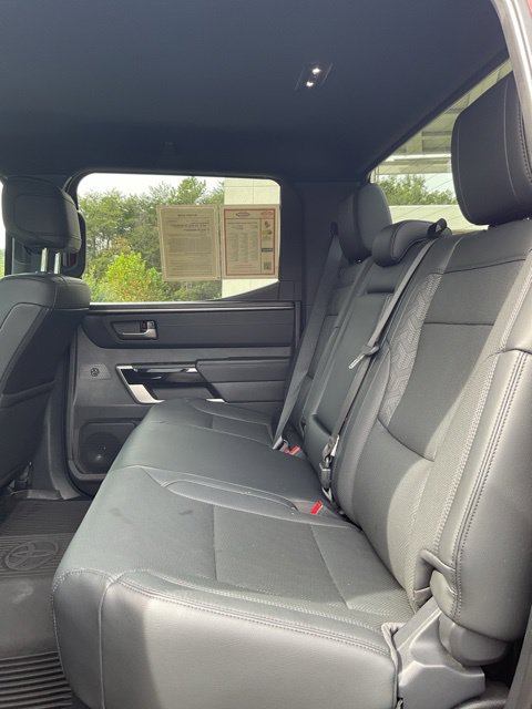 Used 2025 Toyota Tundra Limited AWD/4WD image 17