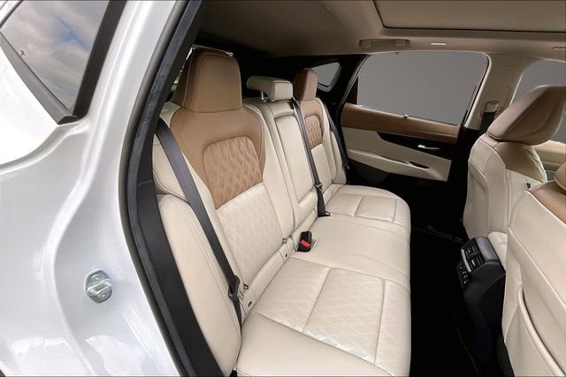 Certified 2025 Nissan Murano Platinum w/ Cargo Package image 26