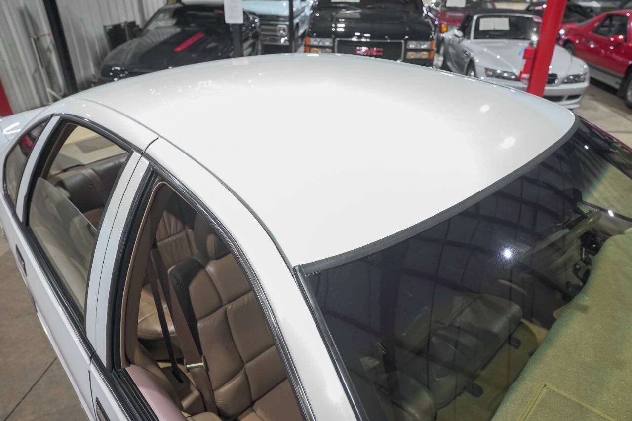 Used 1996 Chevrolet Impala SS RWD image 19