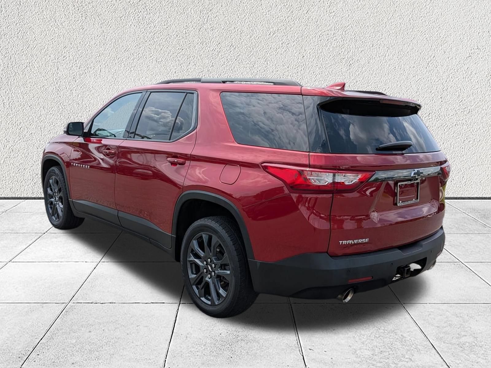 Used 2021 Chevrolet Traverse RS FWD image 5