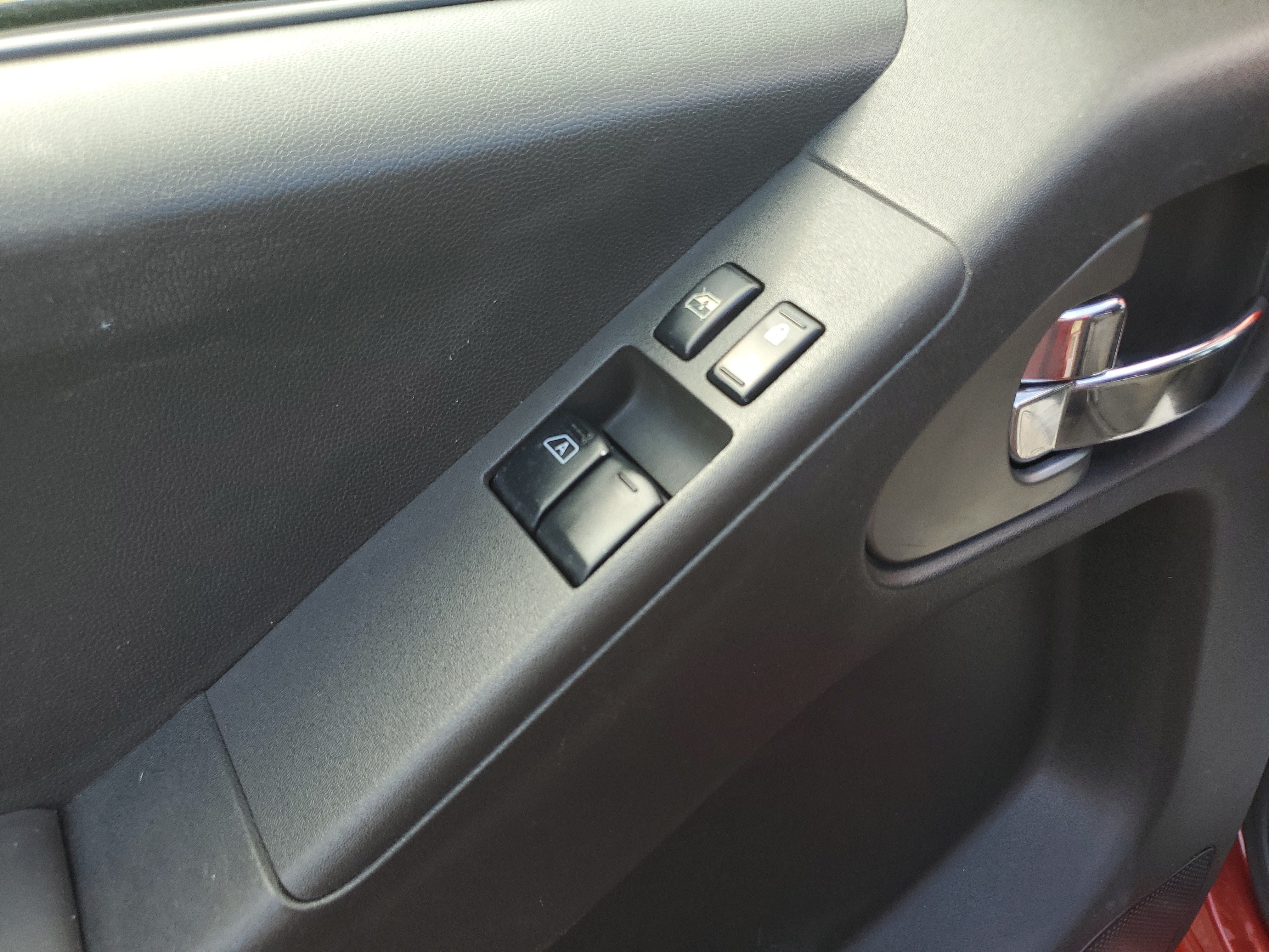 Used 2015 Nissan Frontier SV AWD/4WD image 16