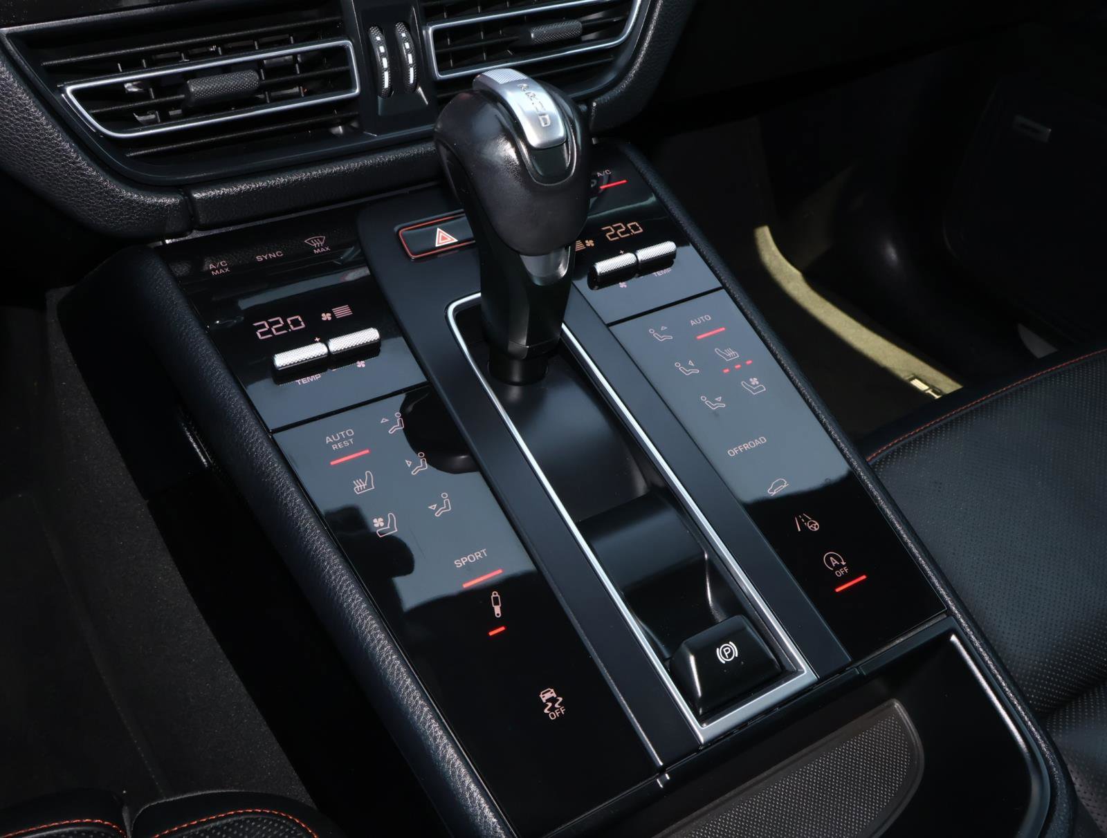 Used 2023 Porsche Macan S image 29