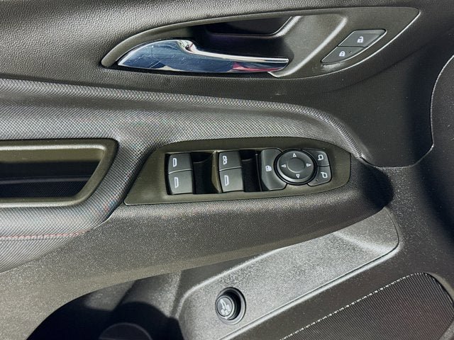 Used 2023 Chevrolet Equinox RS w/ LPO, Floor Liner Package AWD/4WD image 17