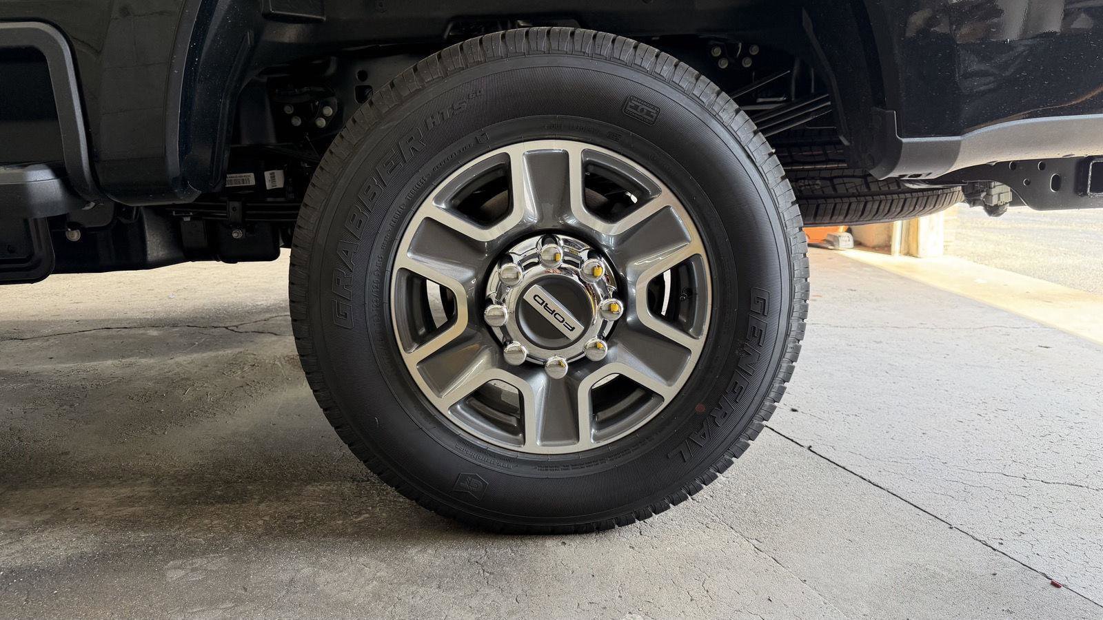 New 2026 Ford F350 Lariat image 32