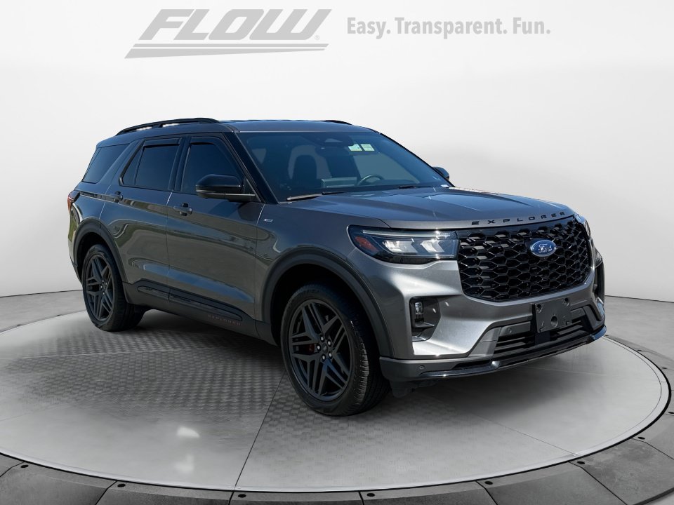 Used 2026 Ford Explorer ST-Line w/ ST-Line Street Pack AWD/4WD image 1