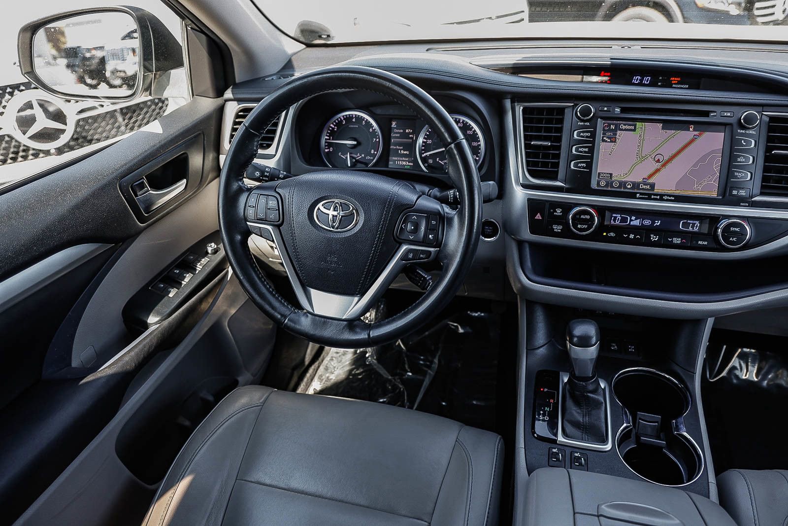 Used 2017 Toyota Highlander XLE image 15