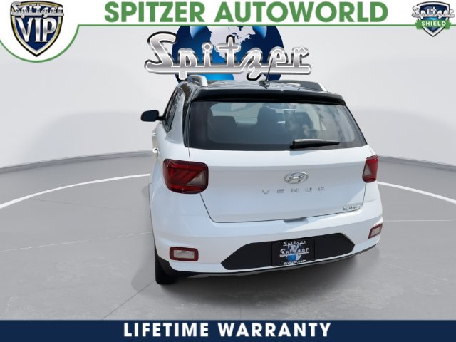 New 2026 Hyundai Venue SEL FWD image 12