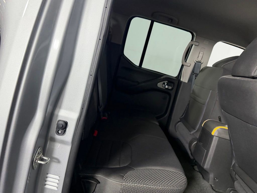 Used 2018 Nissan Frontier PRO-4X AWD/4WD image 30