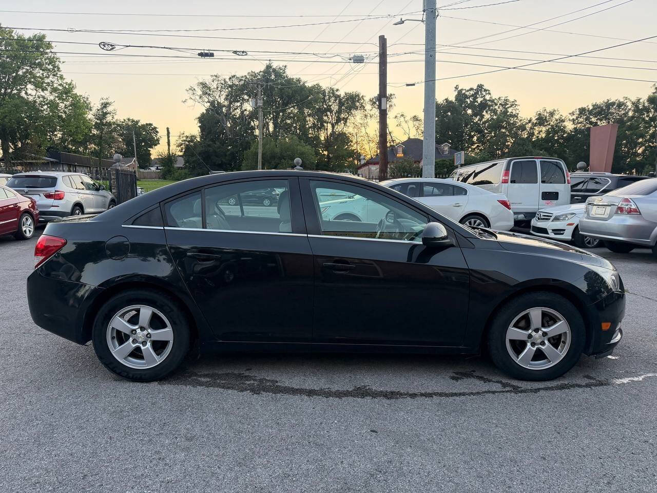 Used 2014 Chevrolet Cruze LT FWD image 5