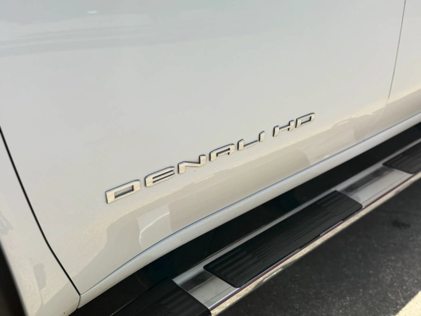 Used 2020 GMC Sierra 2500 Denali w/ Denali Ultimate Package AWD/4WD image 17
