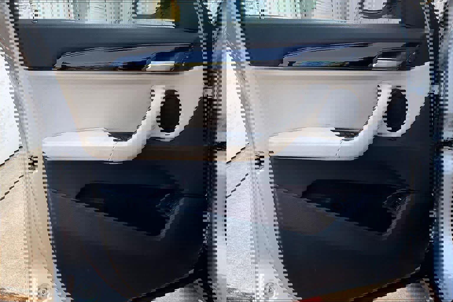 Used 2021 BMW X1 xDrive28i w/ Convenience Package image 17