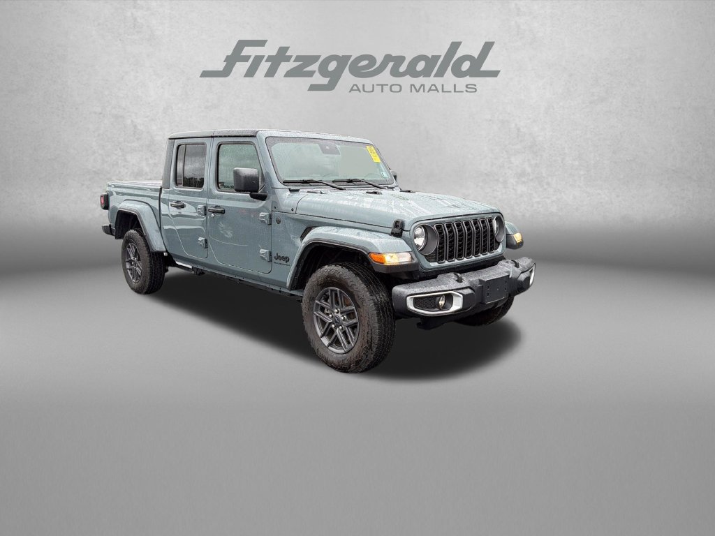 Used 2024 Jeep Gladiator Sport w/ Dual Top Group