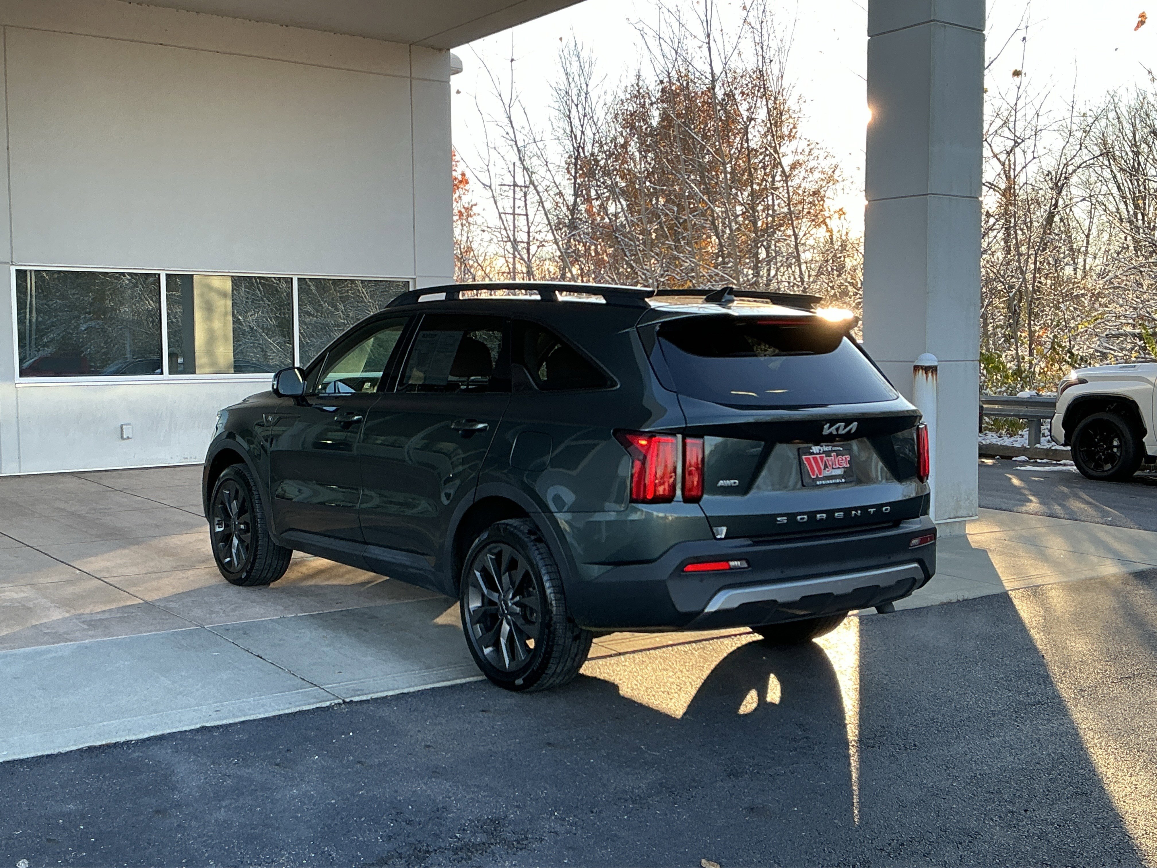 Used 2022 Kia Sorento SX Prestige w/ Rust Color Package image 20