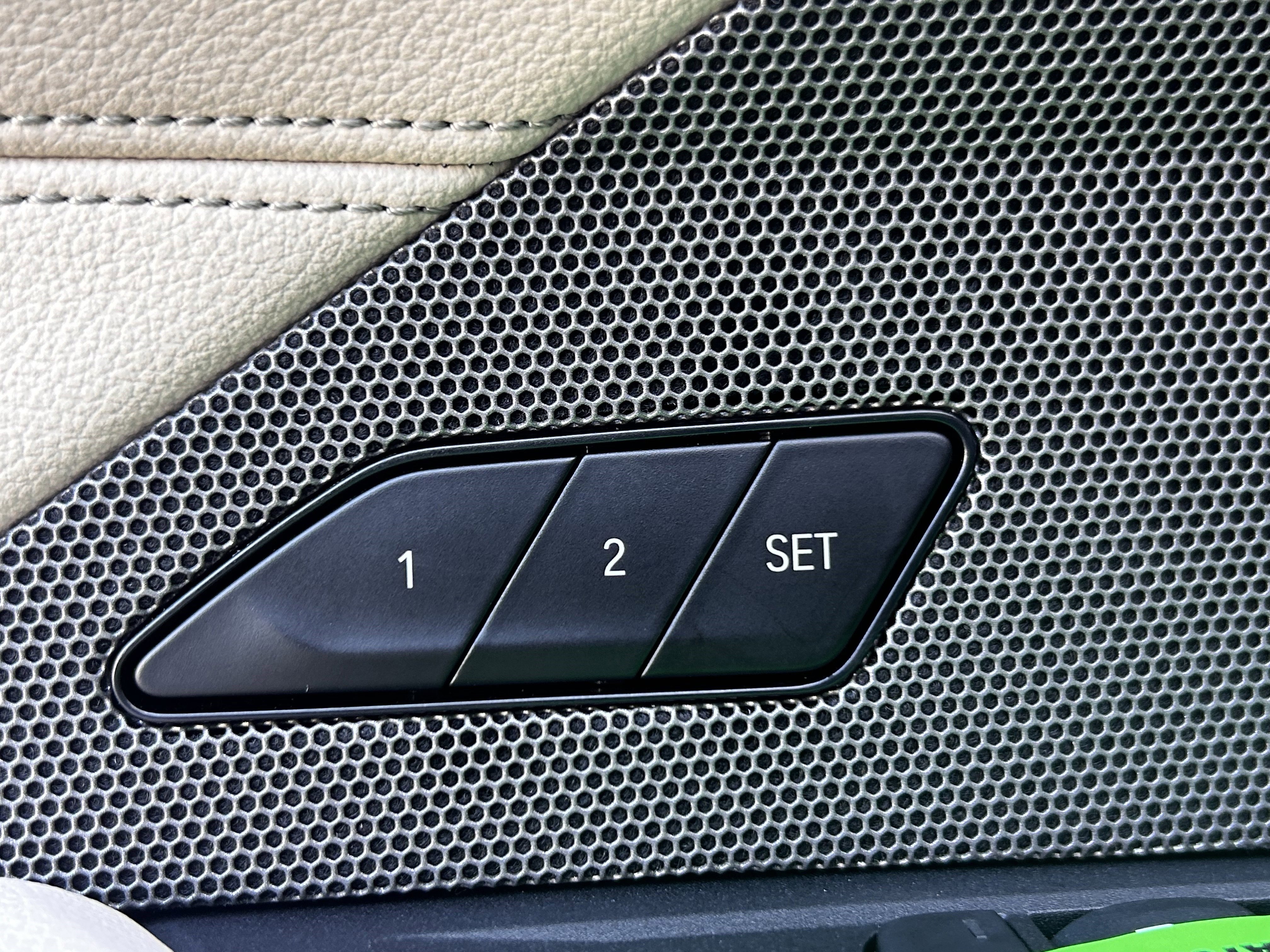 Used 2025 BMW i4 eDrive40 w/ Premium Package image 25