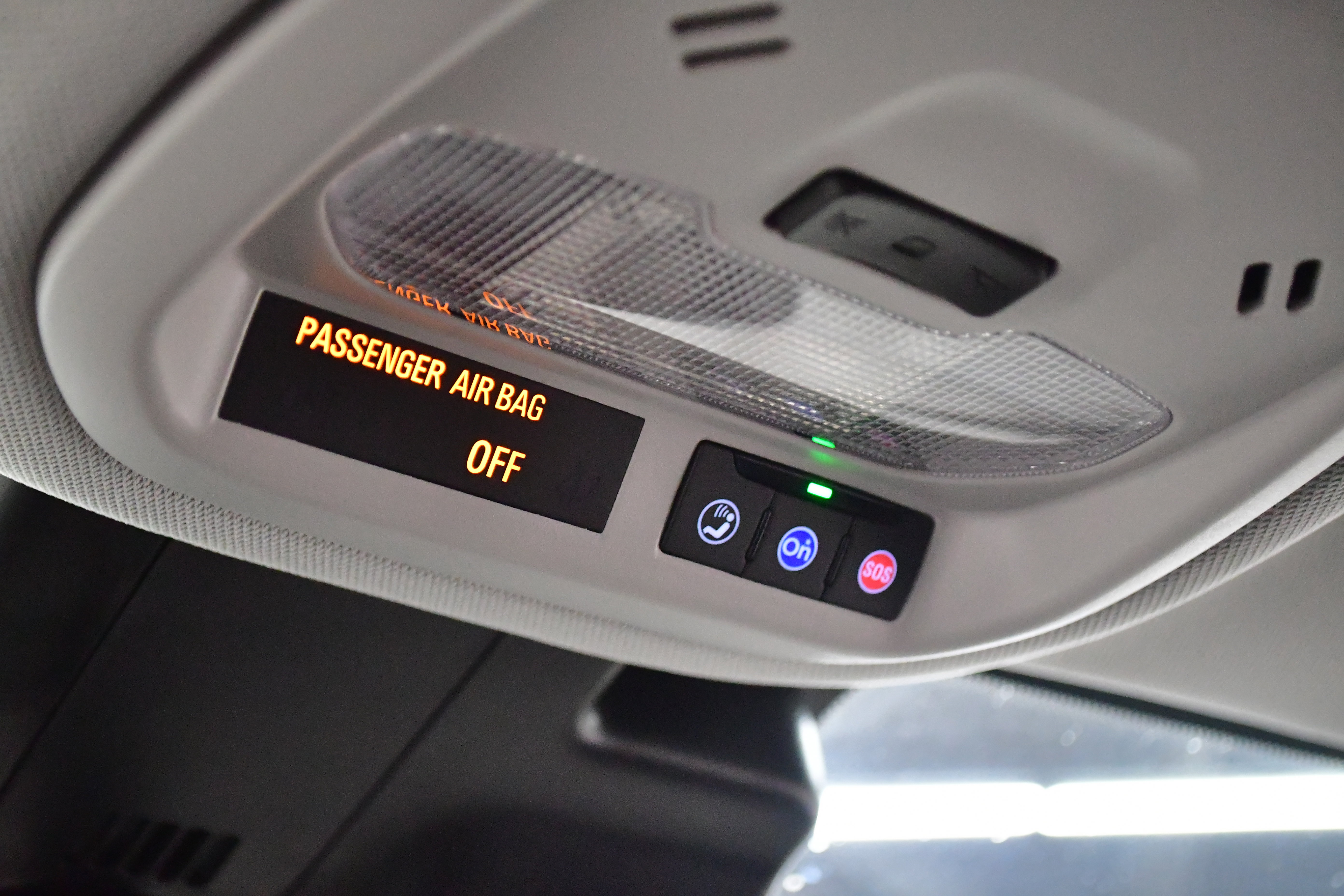 Used 2025 Chevrolet Trax LT image 30