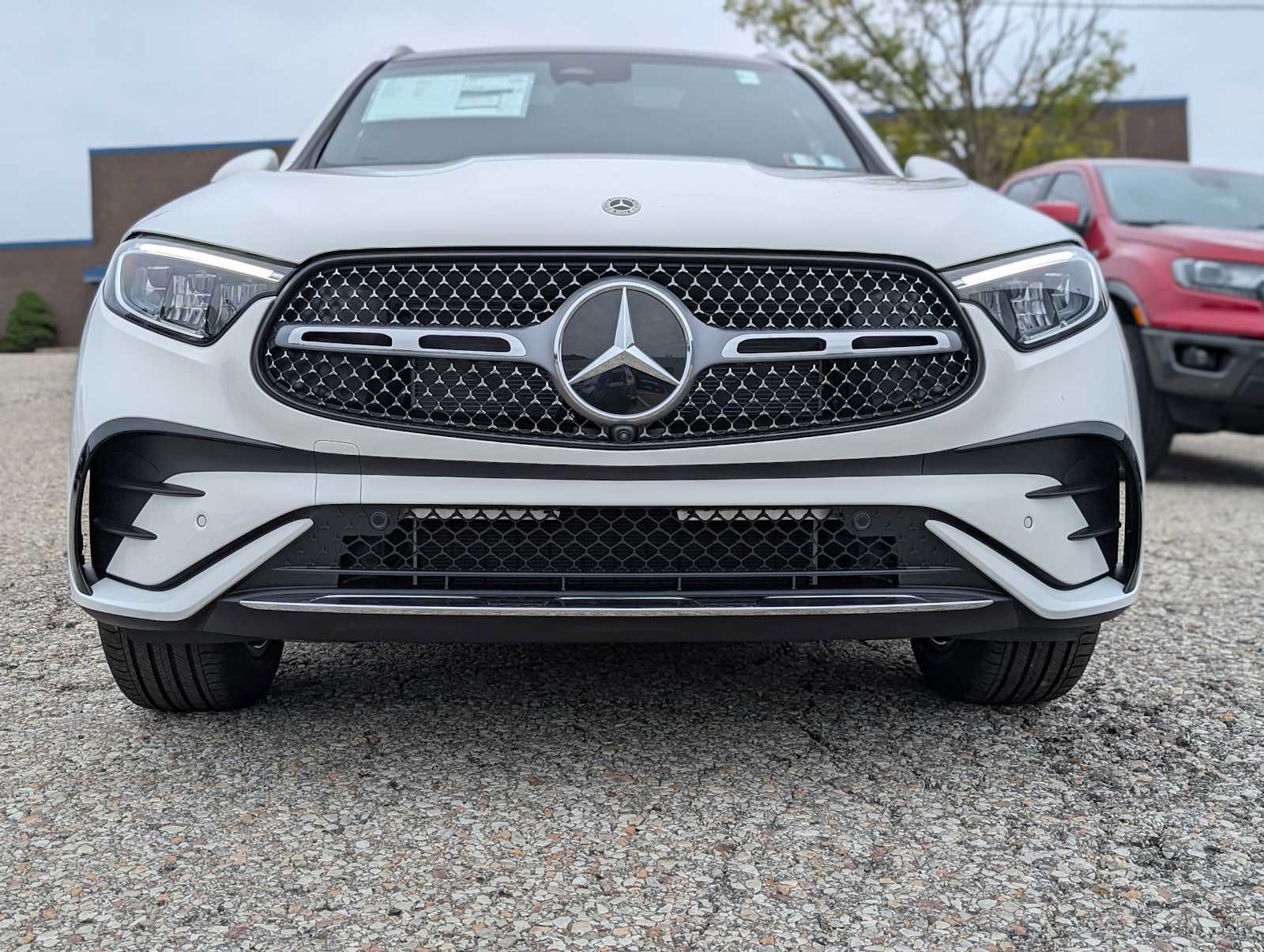 New 2027 Mercedes-Benz GLC 300 4MATIC image 2