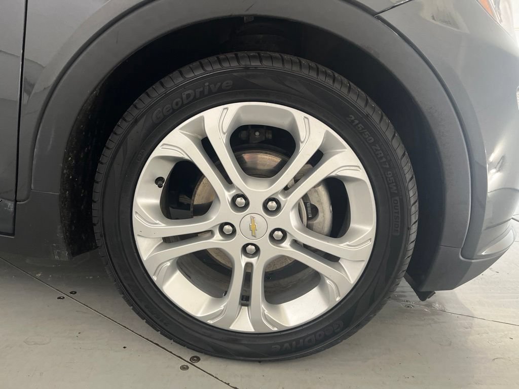 Used 2020 Chevrolet Bolt LT FWD image 16