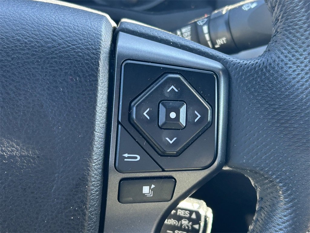 Used 2021 Toyota Tacoma TRD Off-Road image 38