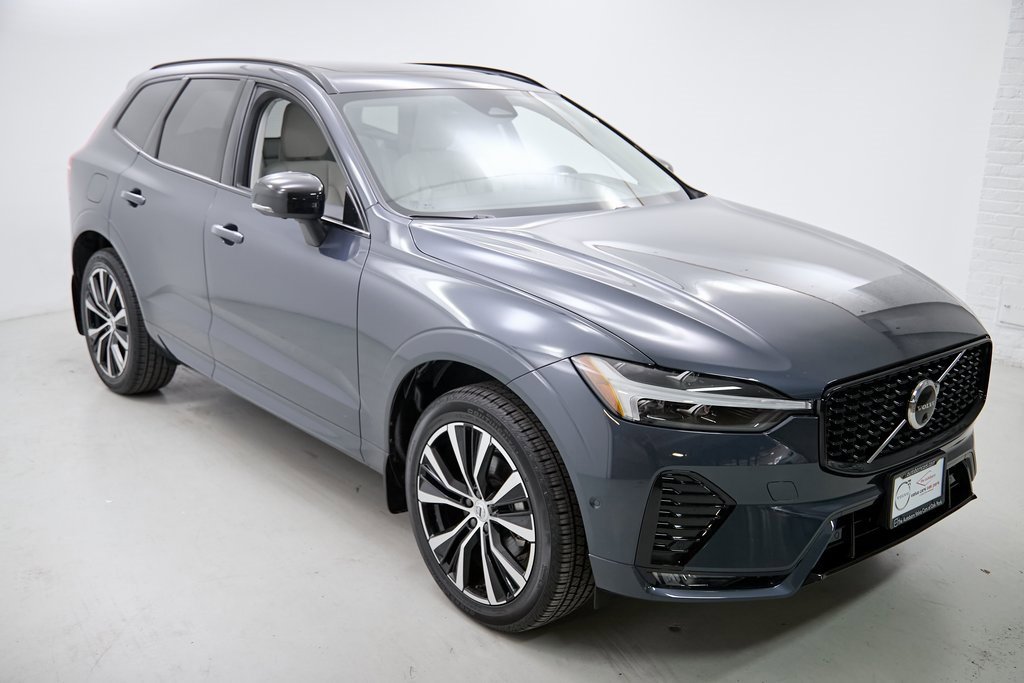 Certified 2025 Volvo XC60 B5 Plus w/ Protection Package Premier image 4