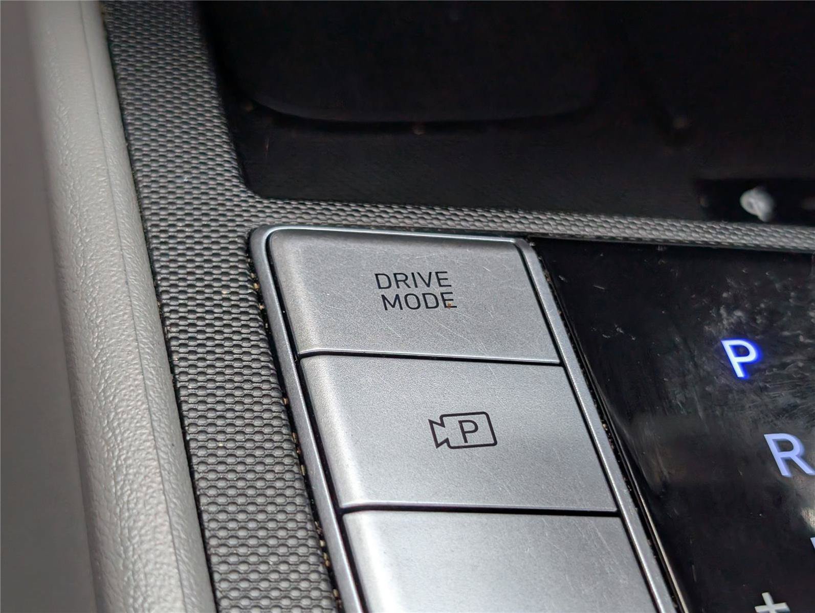 Used 2024 Hyundai Elantra SEL w/ Convenience Package FWD image 22