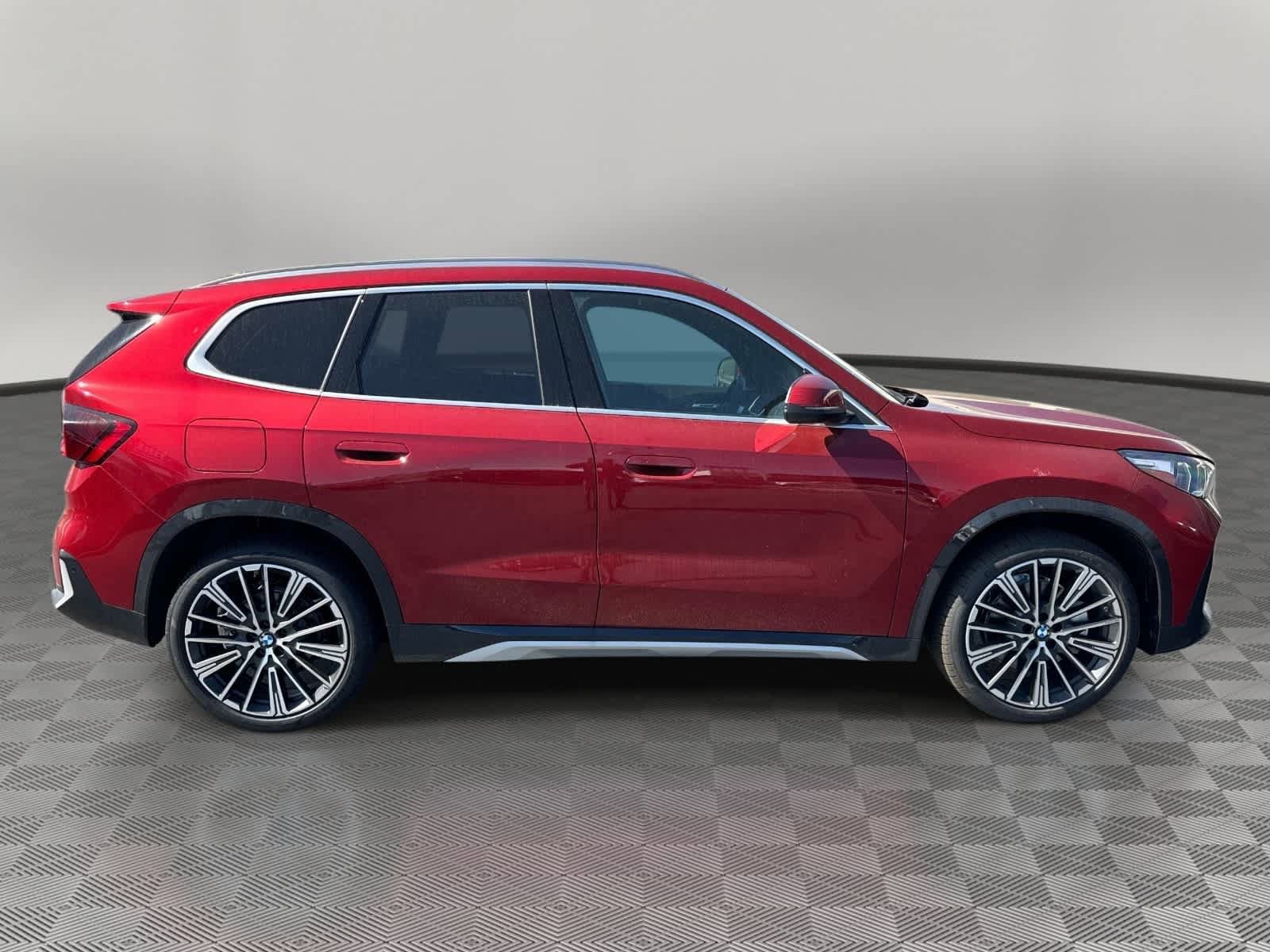 New 2026 BMW X1 xDrive28i w/ Convenience Package AWD/4WD image 2