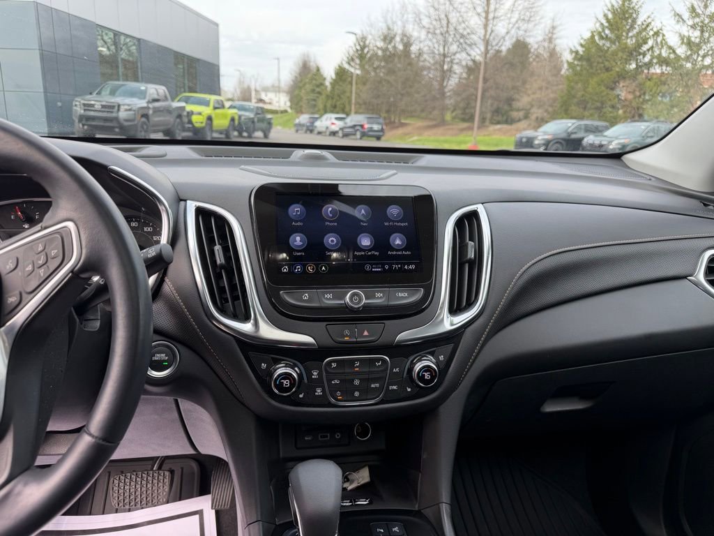 Used 2022 Chevrolet Equinox Premier image 10