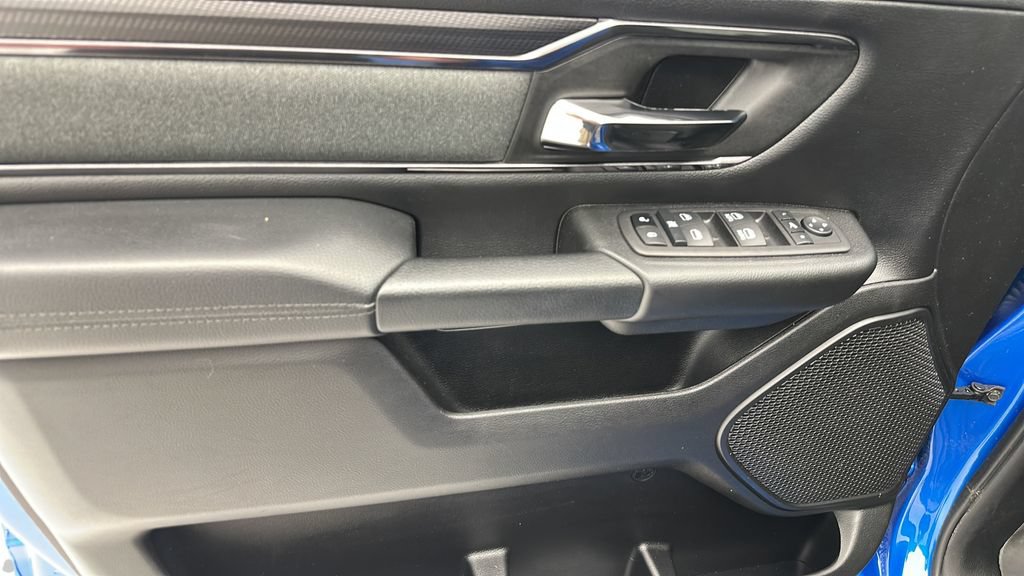 Used 2023 RAM 1500 Big Horn AWD/4WD image 14