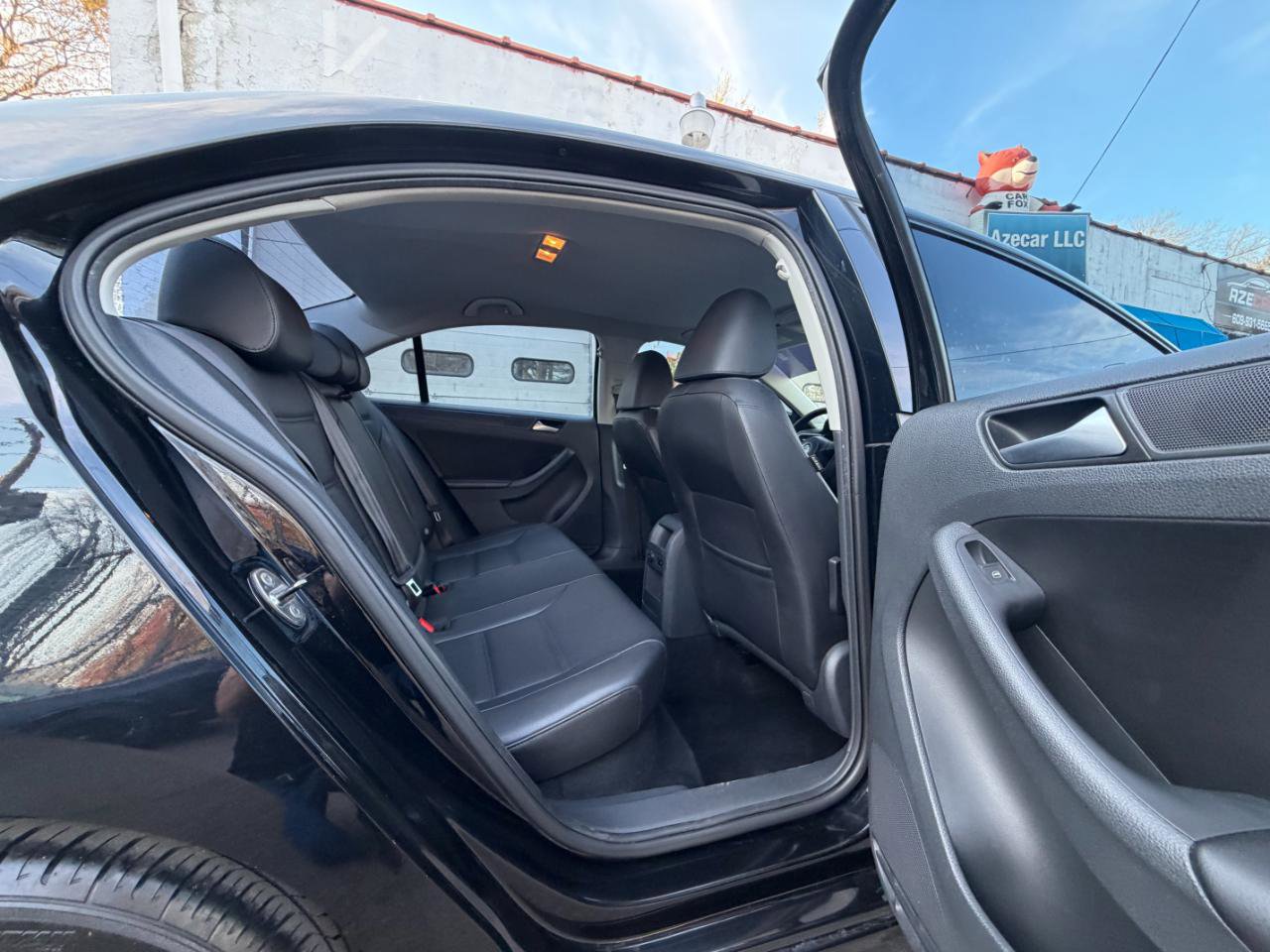 Used 2014 Volkswagen Jetta SE FWD image 29