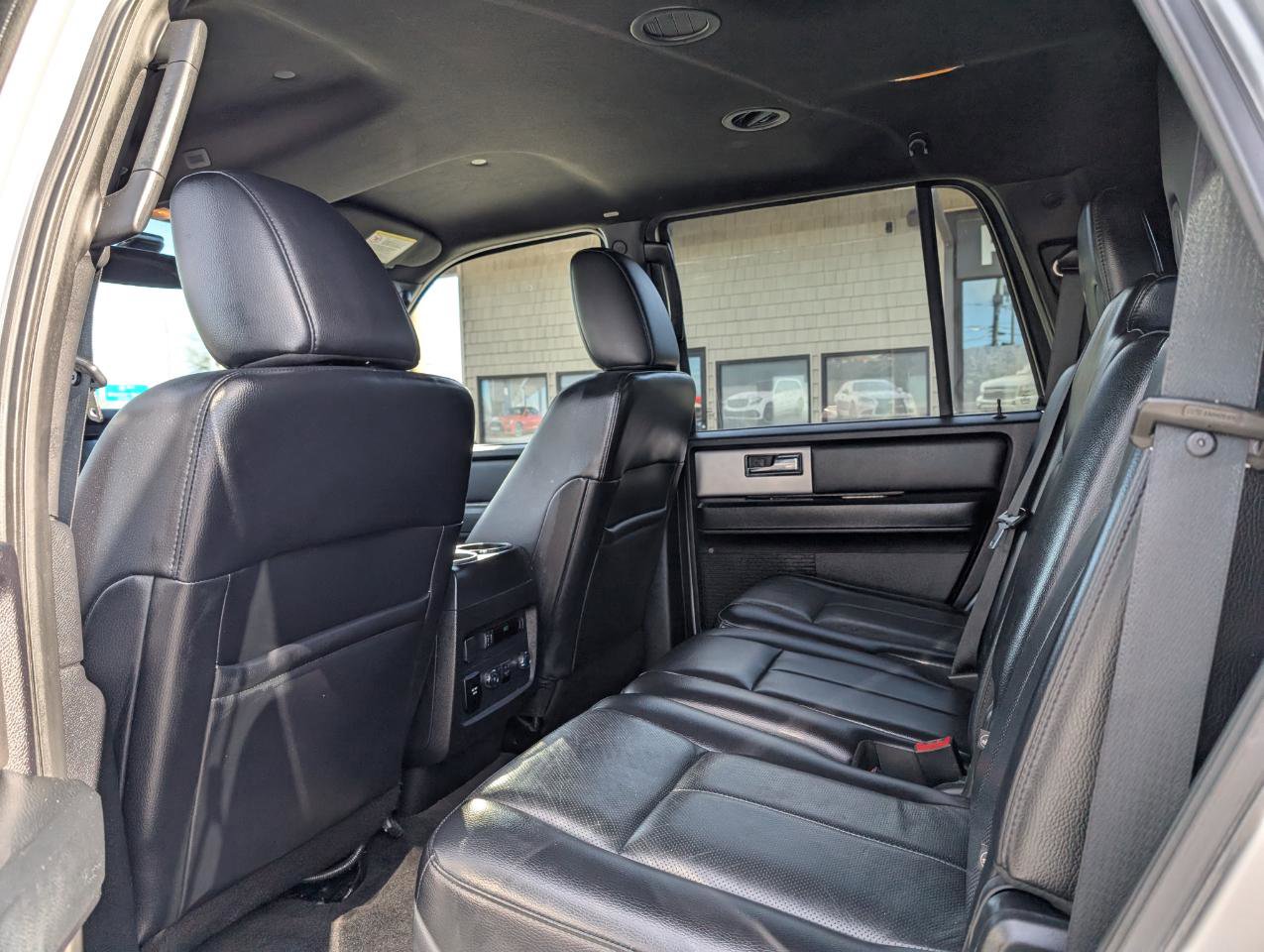 Used 2017 Ford Expedition Limited image 21