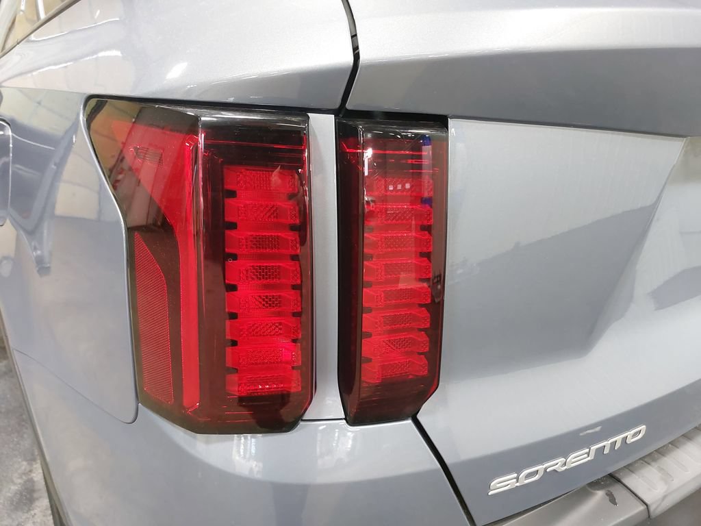 Used 2023 Kia Sorento X-Line EX AWD/4WD image 37