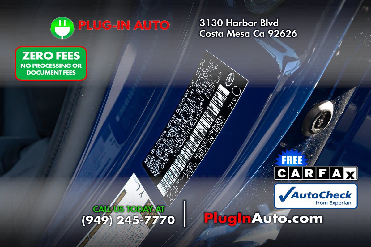 Used 2023 Toyota Prius XLE AWD/4WD image 9