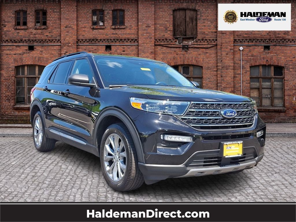 Certified 2023 Ford Explorer XLT w/ Equipment Group 202A