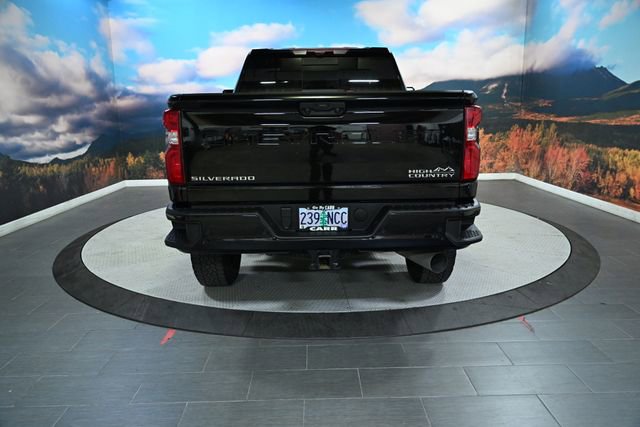 Used 2024 Chevrolet Silverado 3500 High Country w/ High Country Premium Package image 8