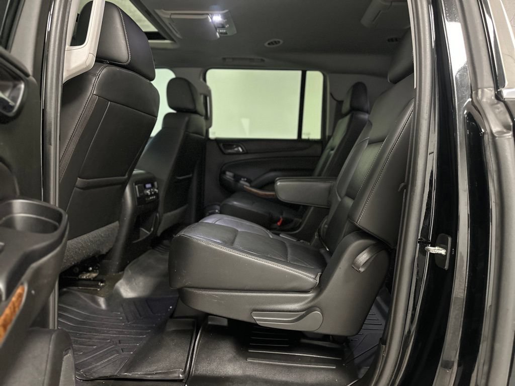 Used 2017 Chevrolet Suburban Premier RWD image 22