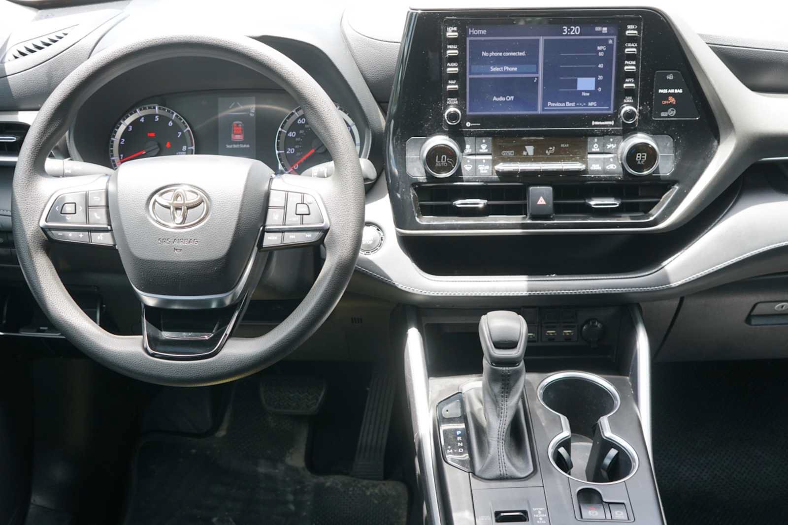 Used 2021 Toyota Highlander L FWD image 21