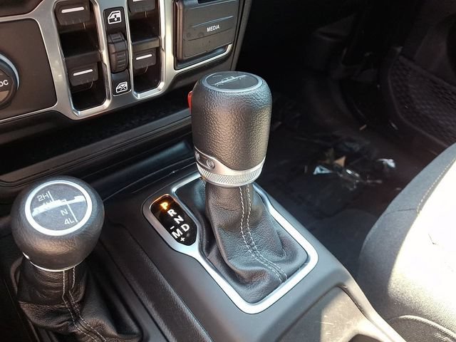 Used 2024 Jeep Gladiator Sport AWD/4WD image 17