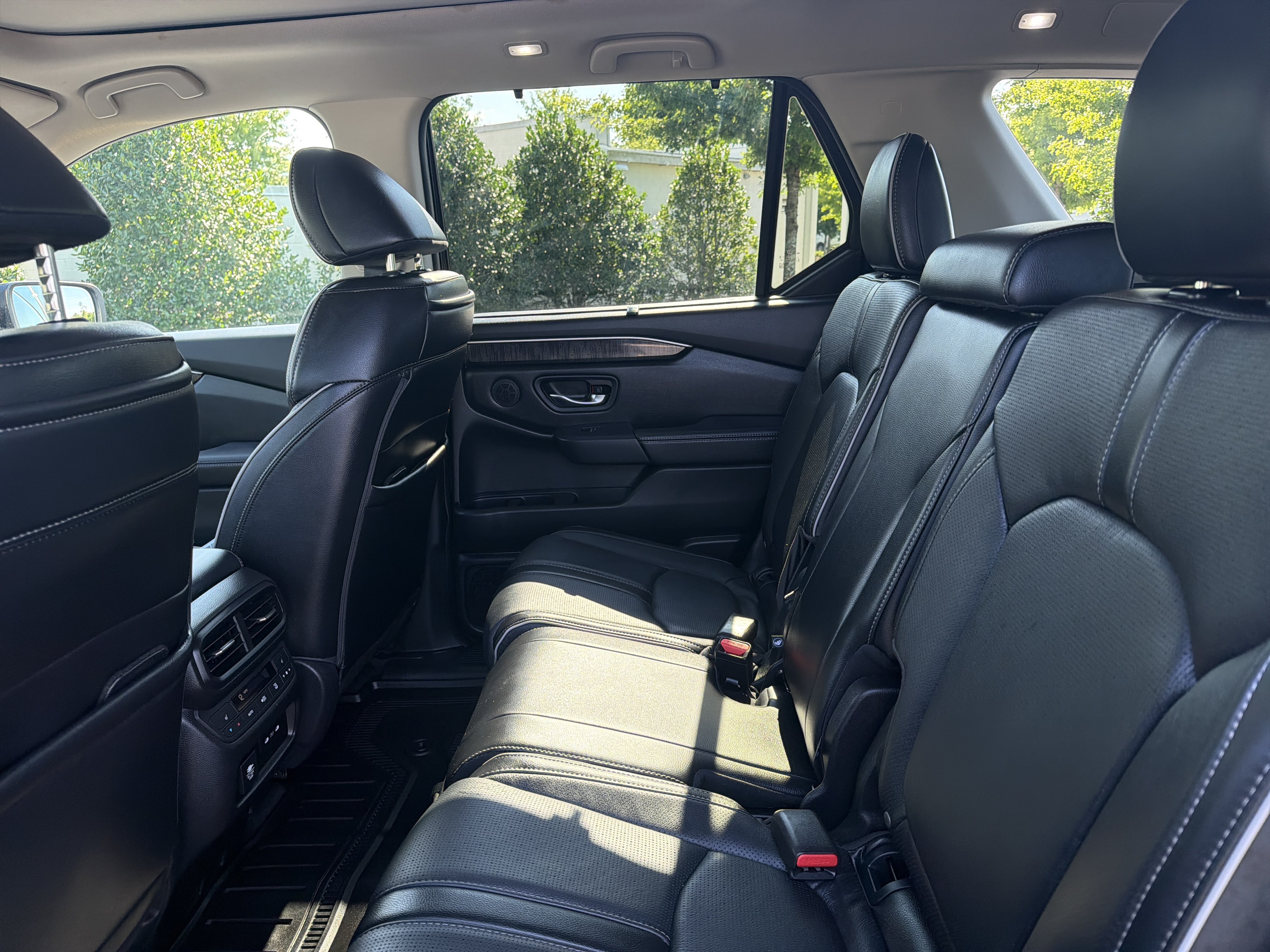 Certified 2024 Honda Pilot Elite image 26