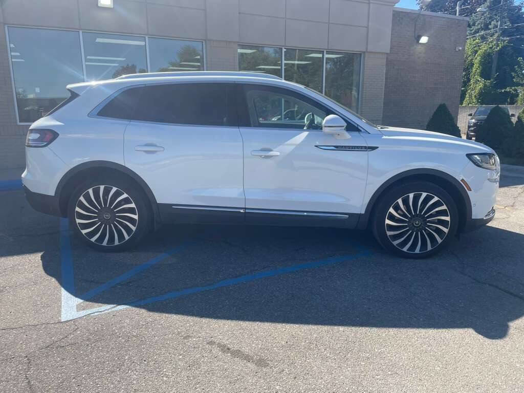 Used 2022 Lincoln Nautilus Black Label image 6