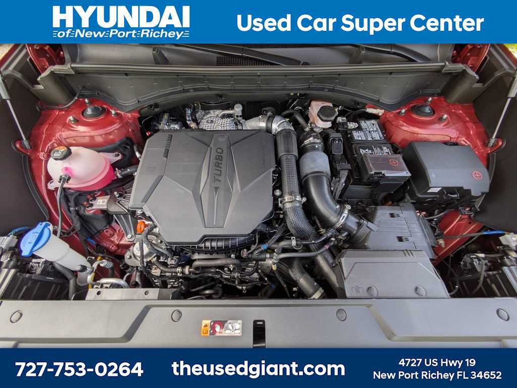 Used 2025 Hyundai Santa Fe SEL FWD image 14