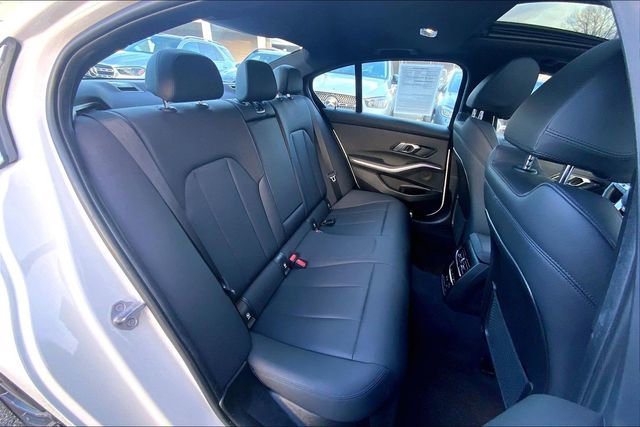 Used 2020 BMW 330i xDrive Sedan w/ Convenience Package image 16