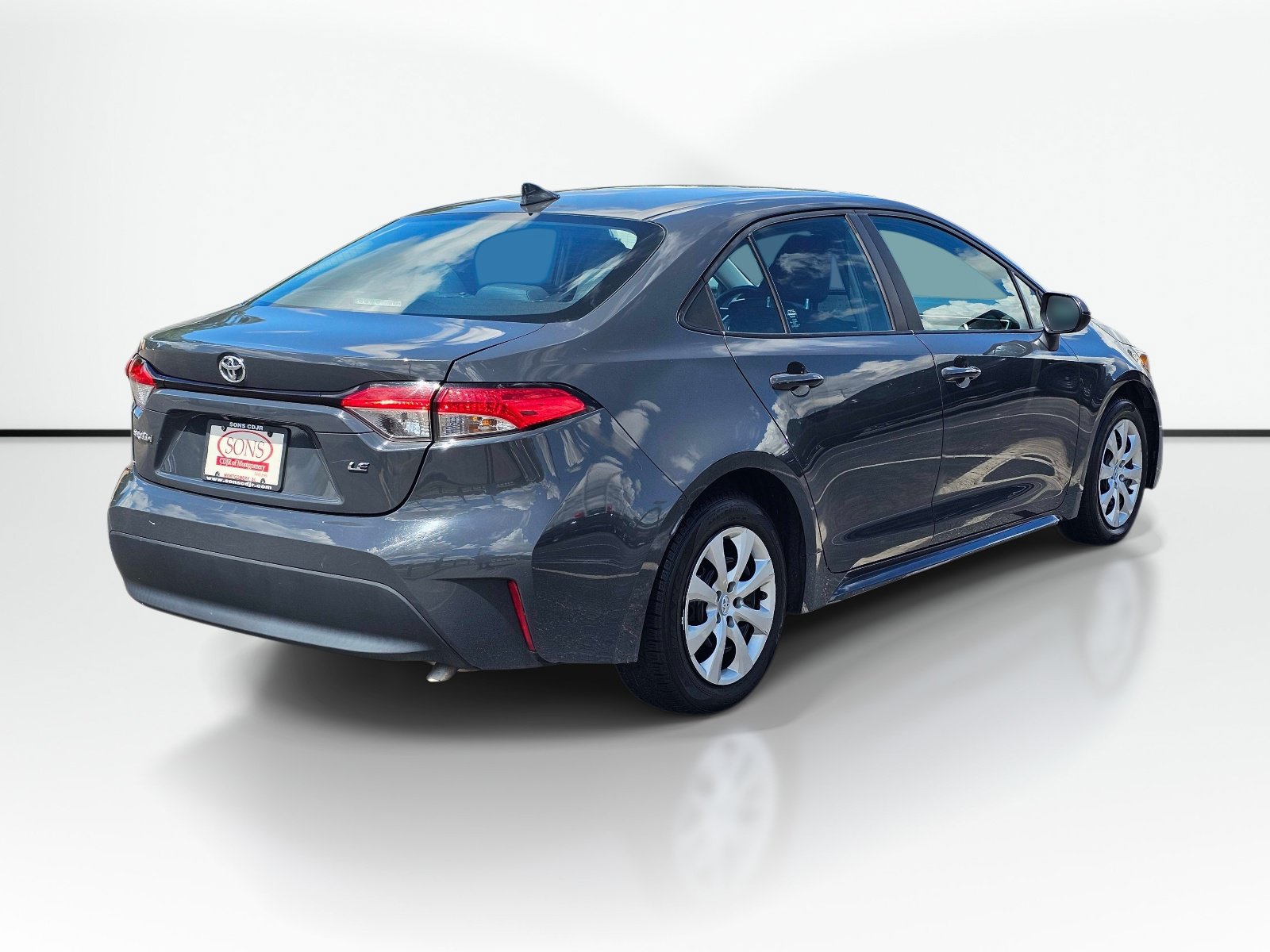 Used 2023 Toyota Corolla LE FWD image 8