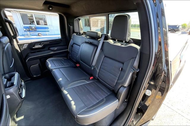 Used 2025 GMC Sierra 2500 AT4X AWD/4WD image 21