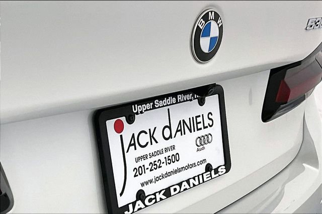 Used 2023 BMW 530i xDrive w/ Premium Package image 32