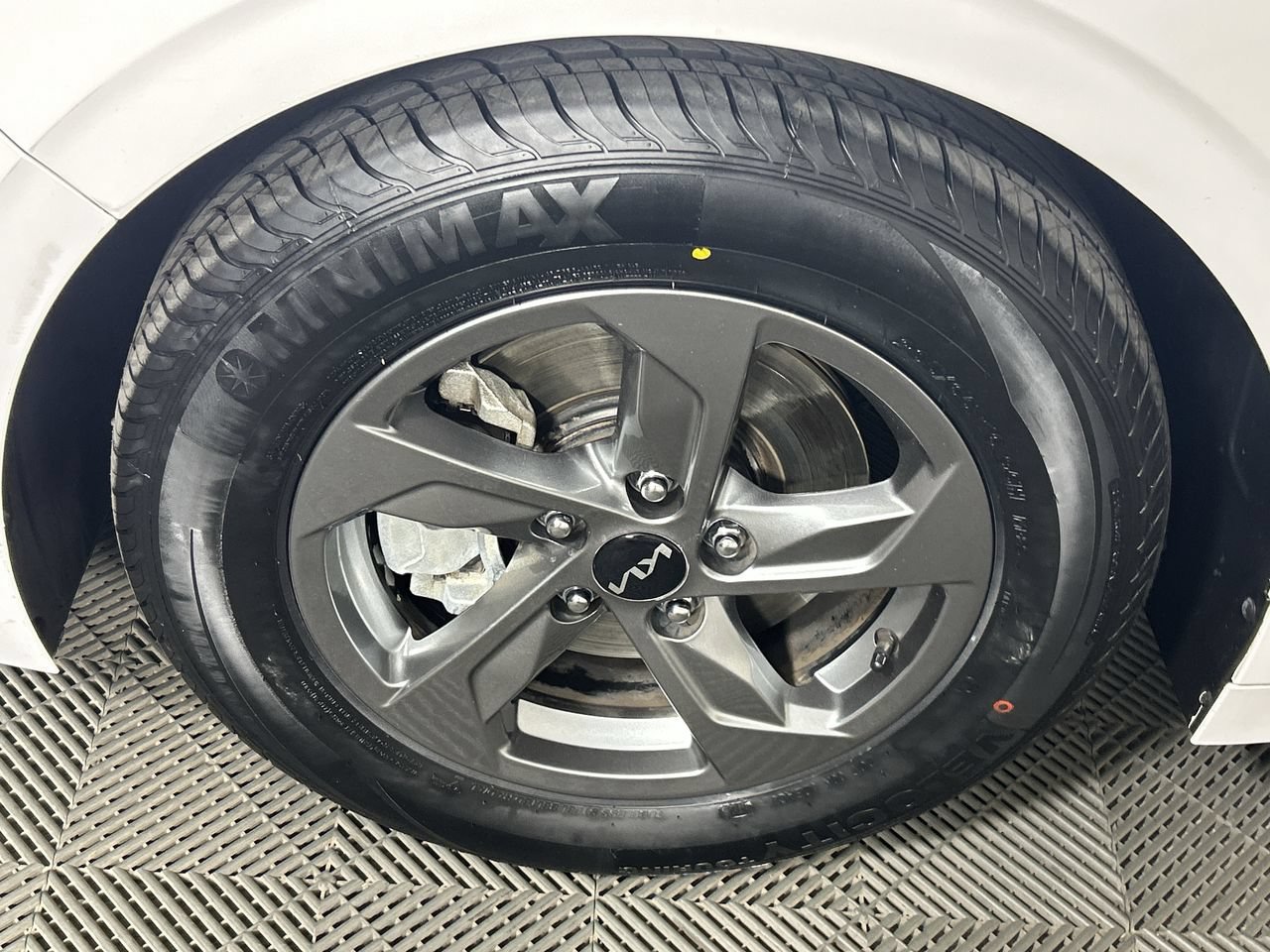 Used 2022 Kia K5 LXS FWD image 10
